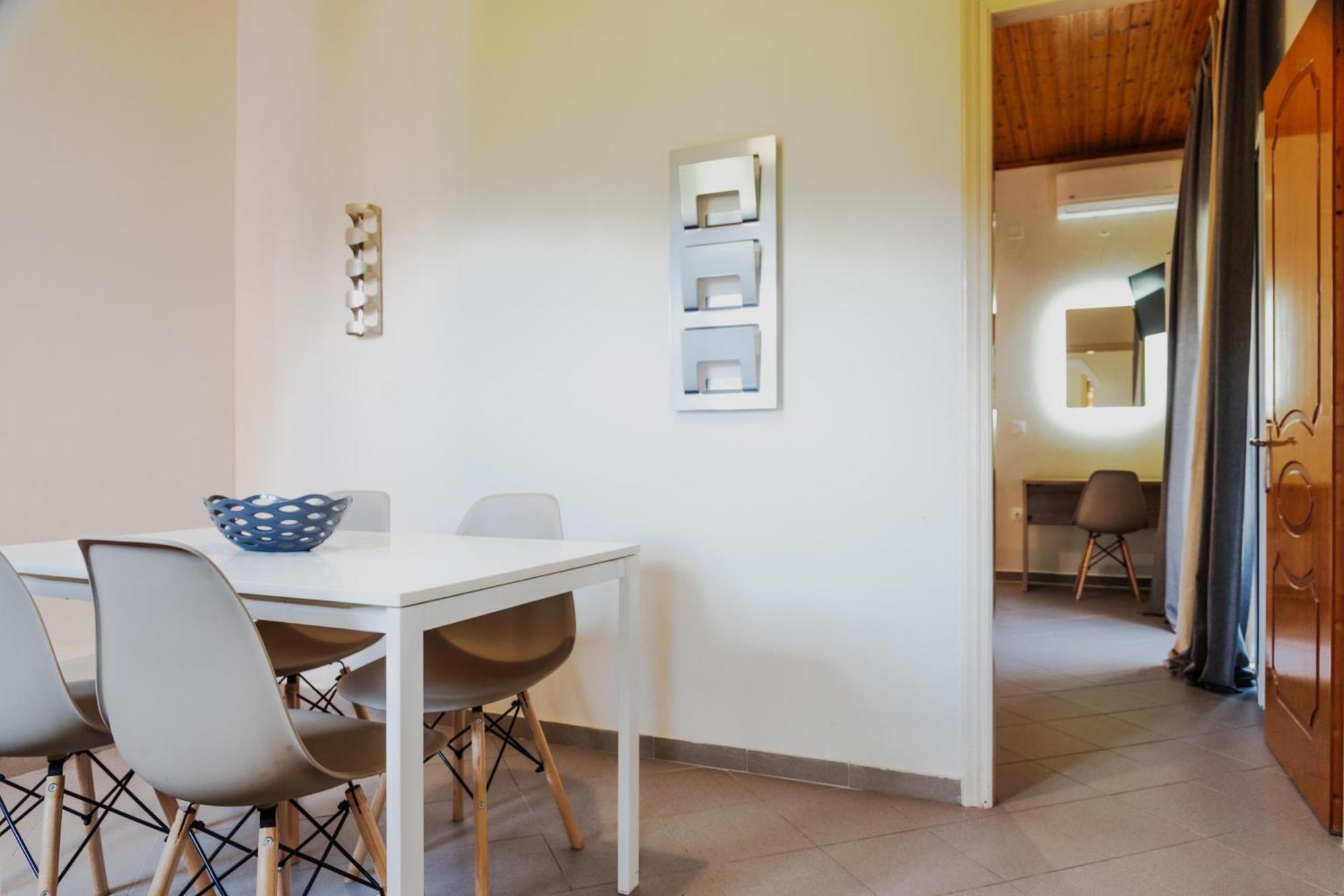 Aparthotel Riposo & Kavos
